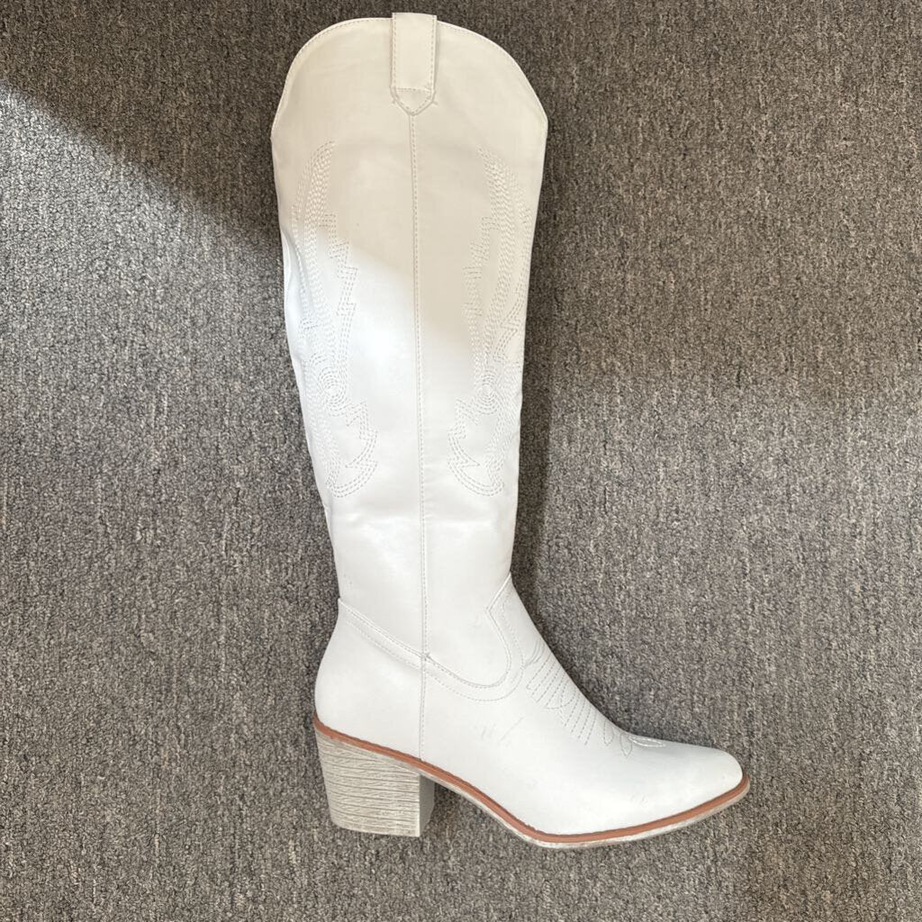 PIERRE DUMAS,BOOTS,WHITE ,8.5