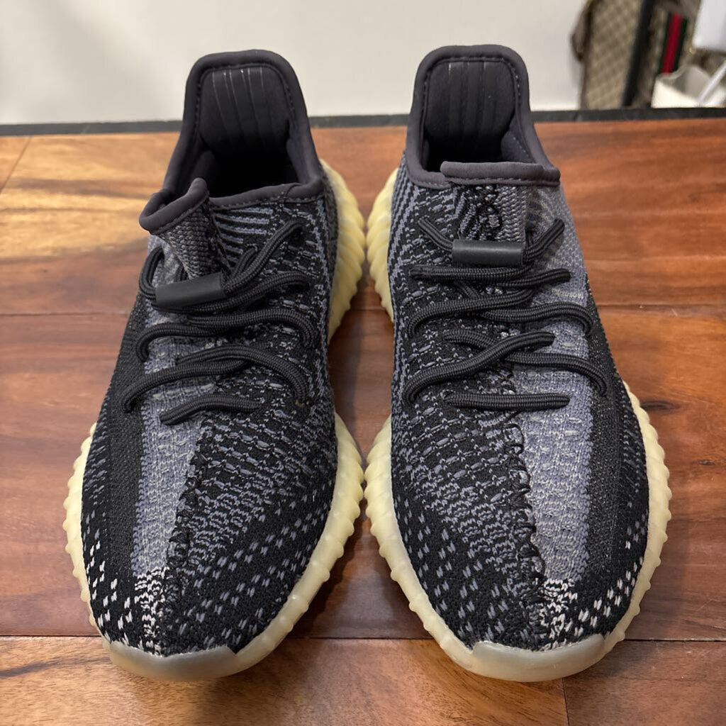 YEEZYS ,BLACK,5.5