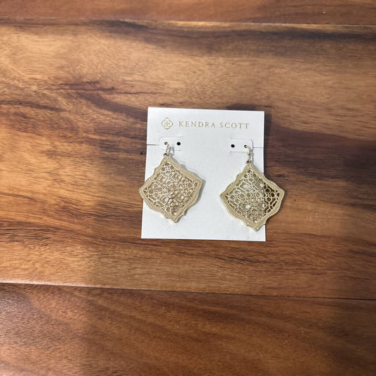 KENDRA SCOTT,KS EAR