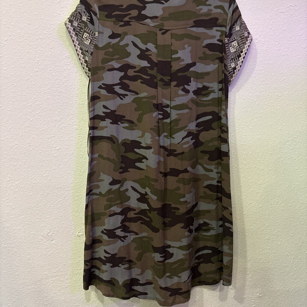 ANDREE,NWT CAMO FLORAL RESS,GRN ,S