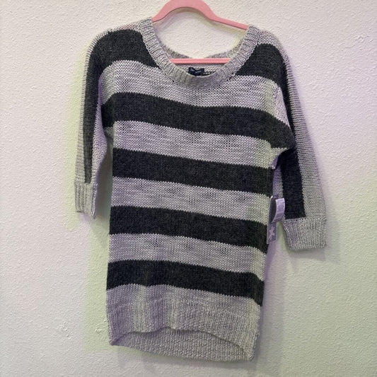 SPLENDID,NWT 3/4TH SLEEVE STRIPE SWEATER ,BLK/GRAY,XS