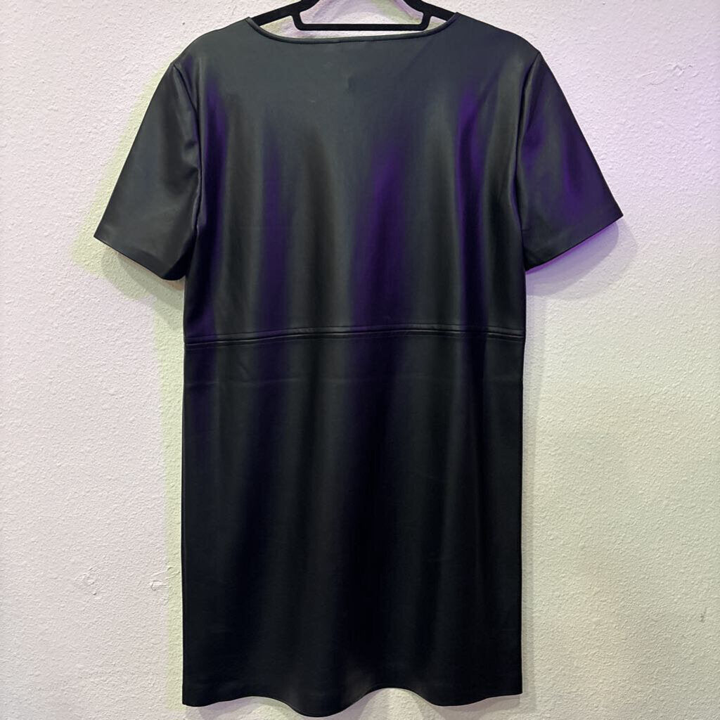 NWT FAUX LEATHER DRESS ,BLK ,S