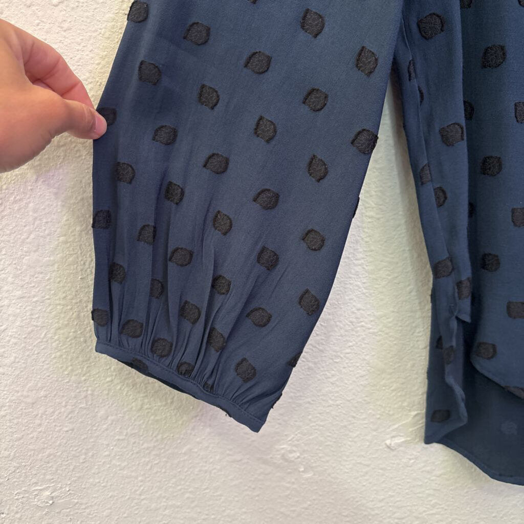 FINELY,PATTERNED TOP ,NVY ,M