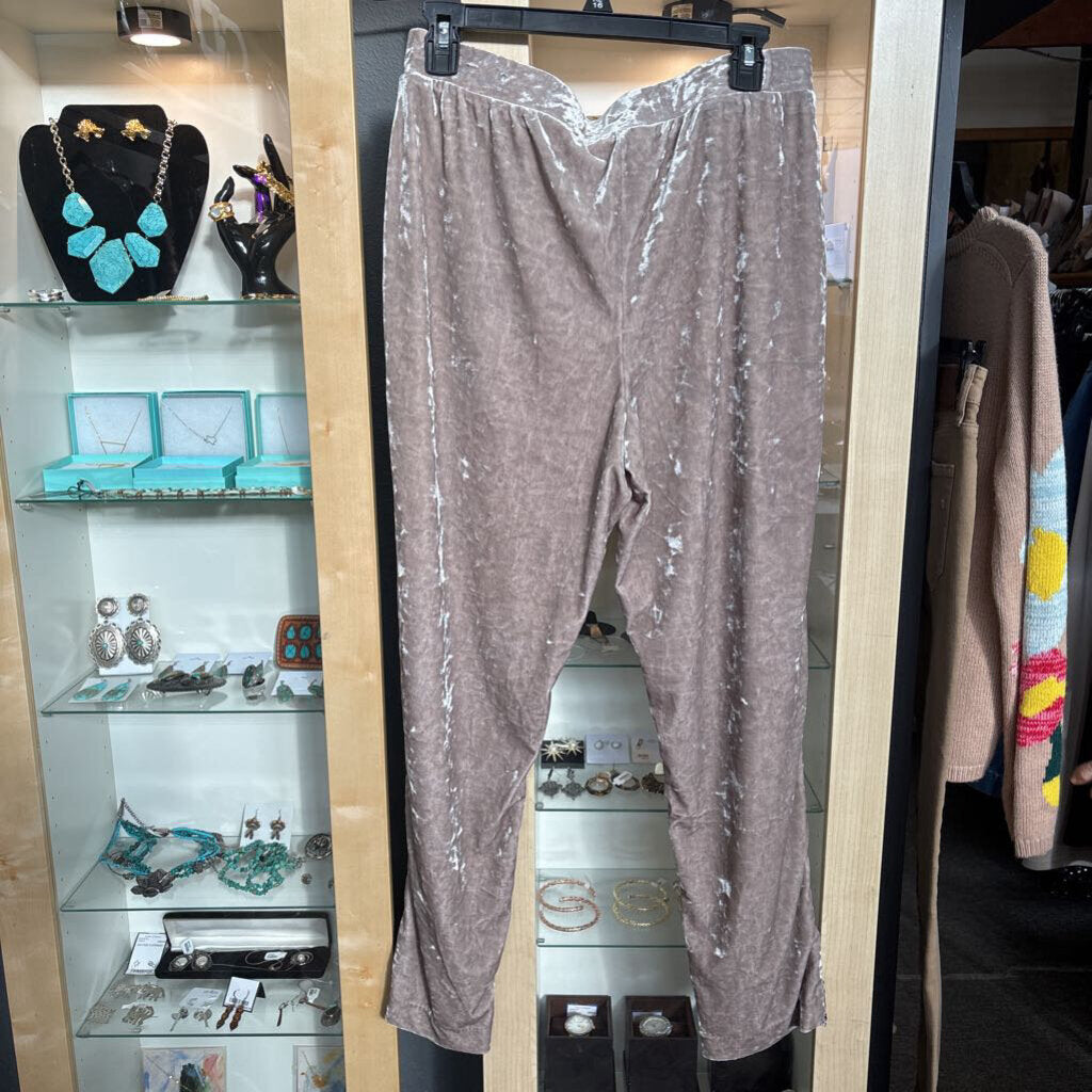 CHICOS,SEQUIN ANDF VELOUR PANT,GOLD,1