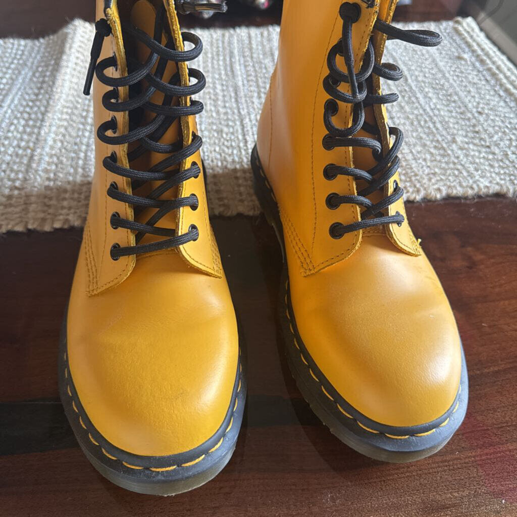 DOC MARTENS,Leather lace up boot ,Yellow,8m