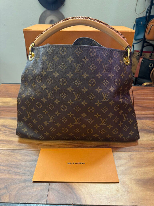 Louis Vuitton,AUTHENTIC ARTSY MM LV HANDBAG ,MONO