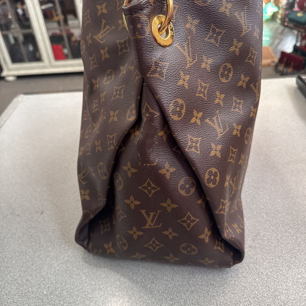 Louis Vuitton,AUTHENTIC ARTSY MM LV HANDBAG ,MONO
