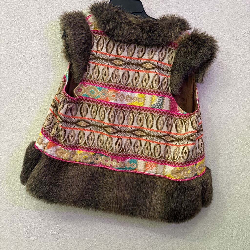 JUDITH MARCH,FAUS FUR VEST W/ EMBROIDERED 23.99, L