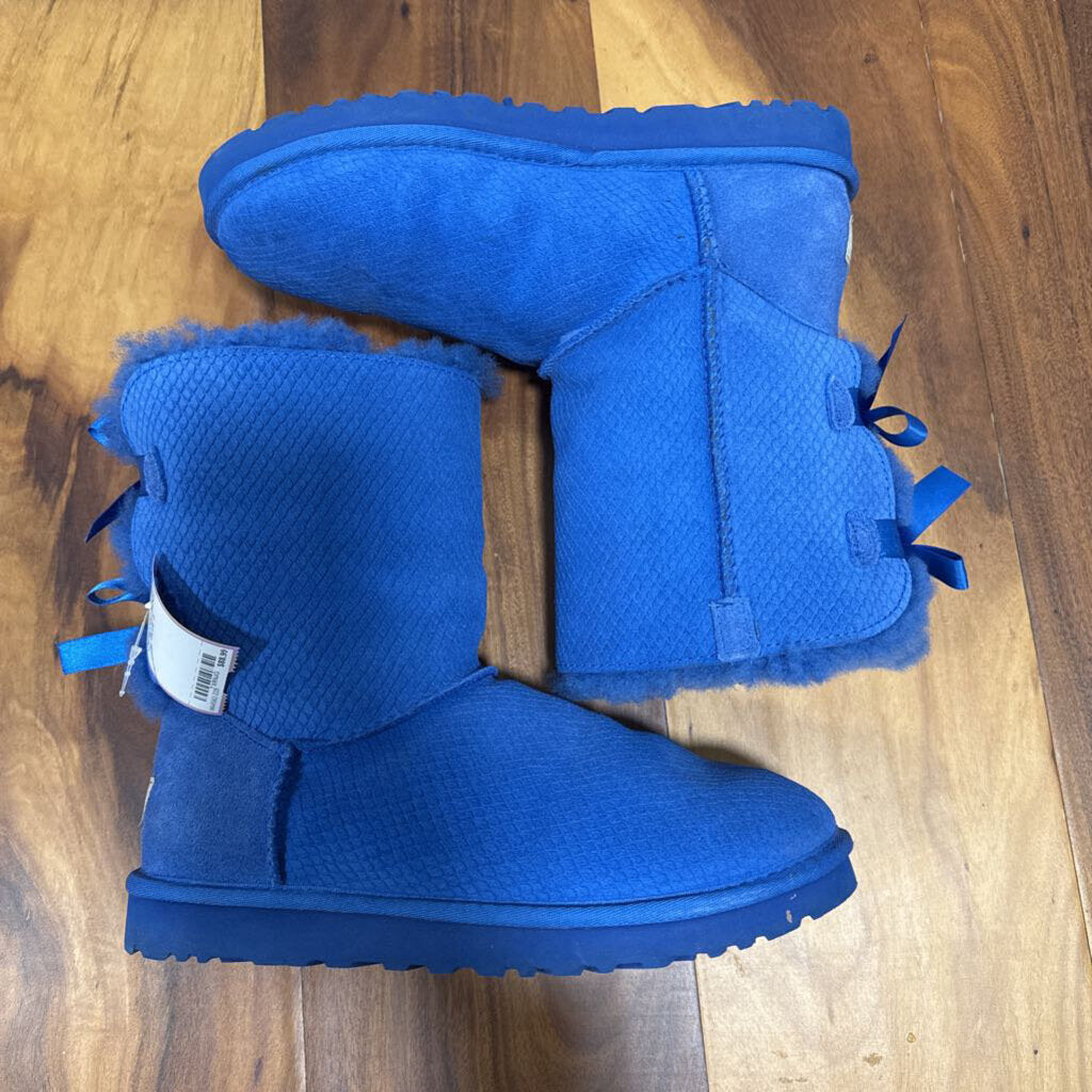 UGG,NEW UGG BOOT ,BLUE,8