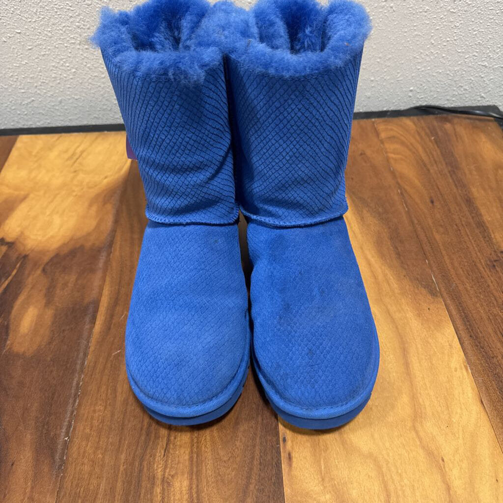 UGG,NEW UGG BOOT ,BLUE,8