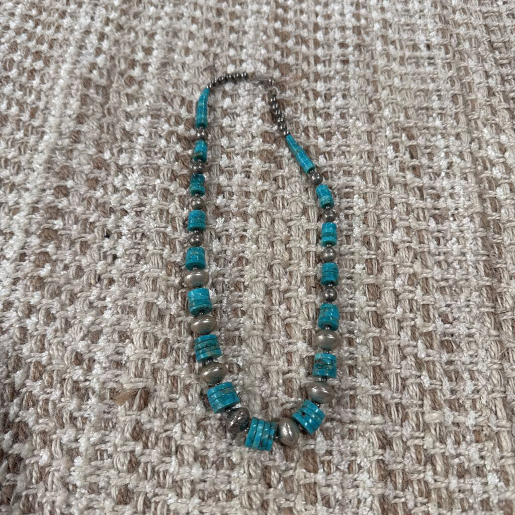 Santo Domingo Turquoise w/Navajo,Turquoise silver