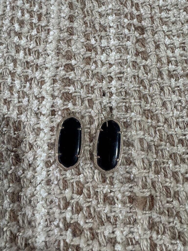 KENDRA SCOTT,Ks pendant earring ,Gold blk