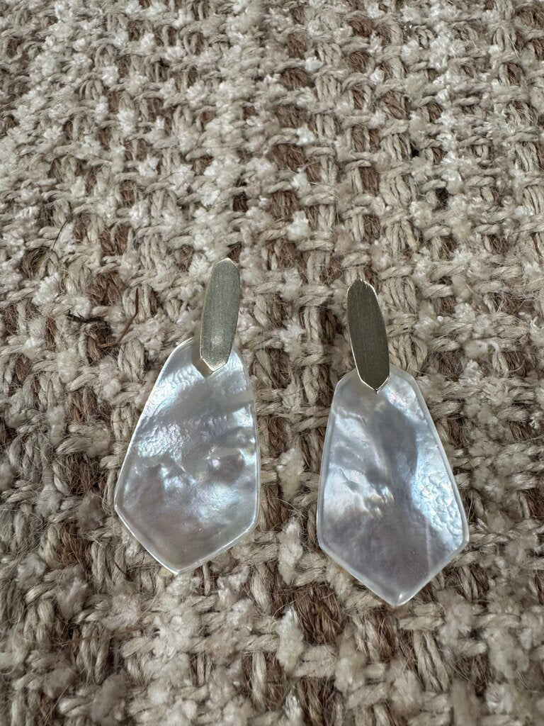 KENDRA SCOTT,Ks dbl pendant earring ,Ivory gold