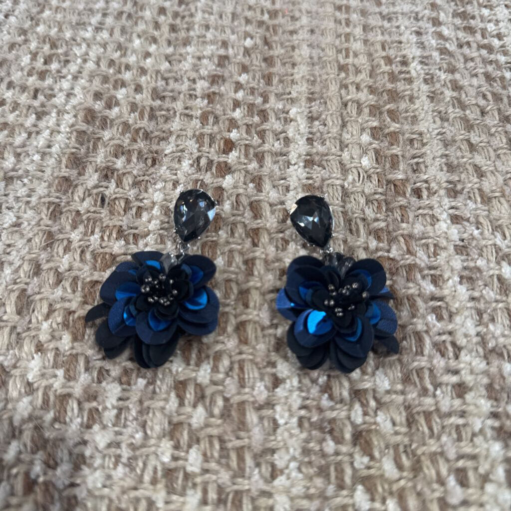 NO LABEL,Jeweled floral earring ,Gry blue