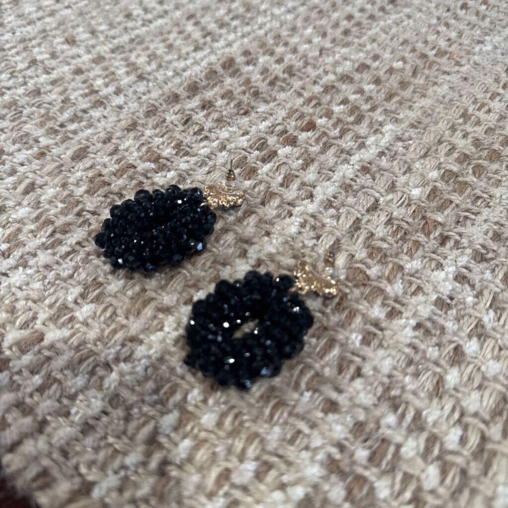 NO LABEL,Bead dangle earring,Gry/BLK