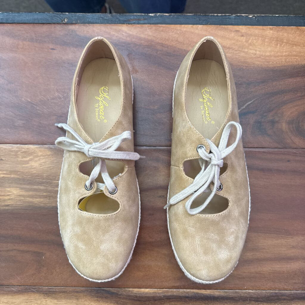 SOFWEAR,NEW BALLET FLAT ,TAN ,7.5/8