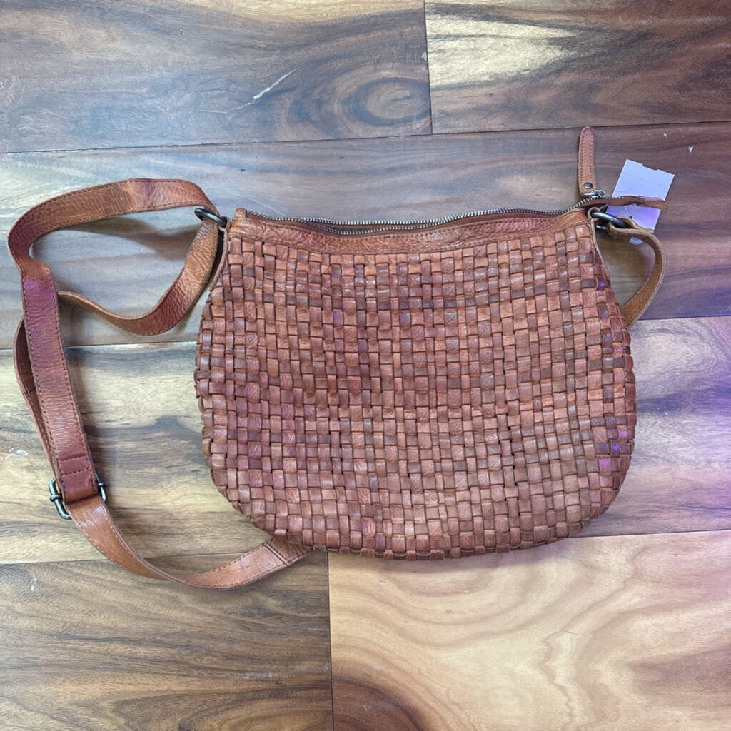 VILENCA HOLLAND,BREADED LEATHER CROSSBODY ,CAMEL