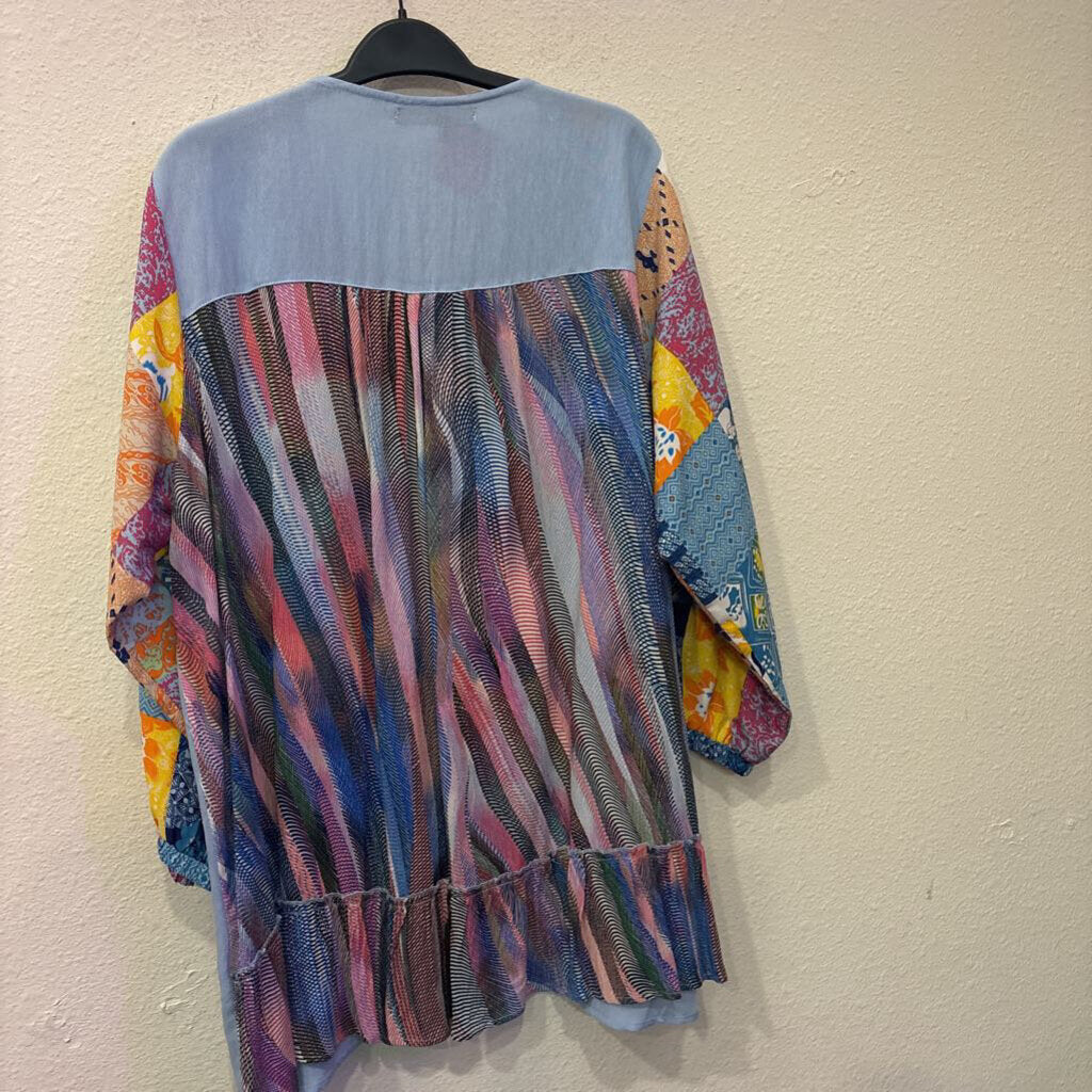 CALESSA,PATTERNED FLORAL TOP ,BLK MULTI,L