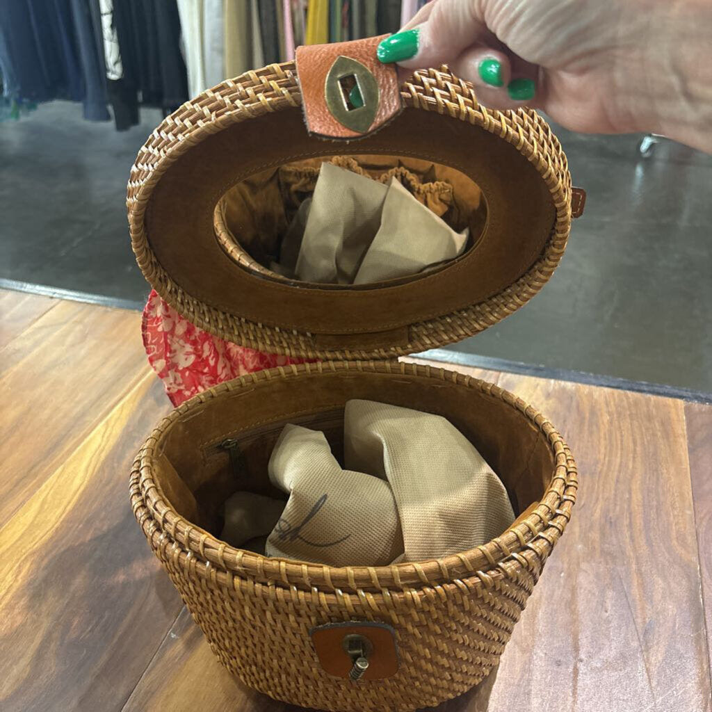 PATRICIA NASH,NWT 10TH ANNIVERSARY RATTAN HANGBAG w/ SCSARF