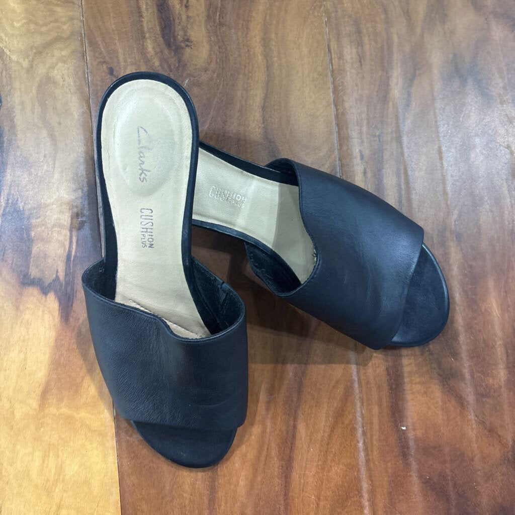 BLK LOW HEEL SLIDE , 7 1/2