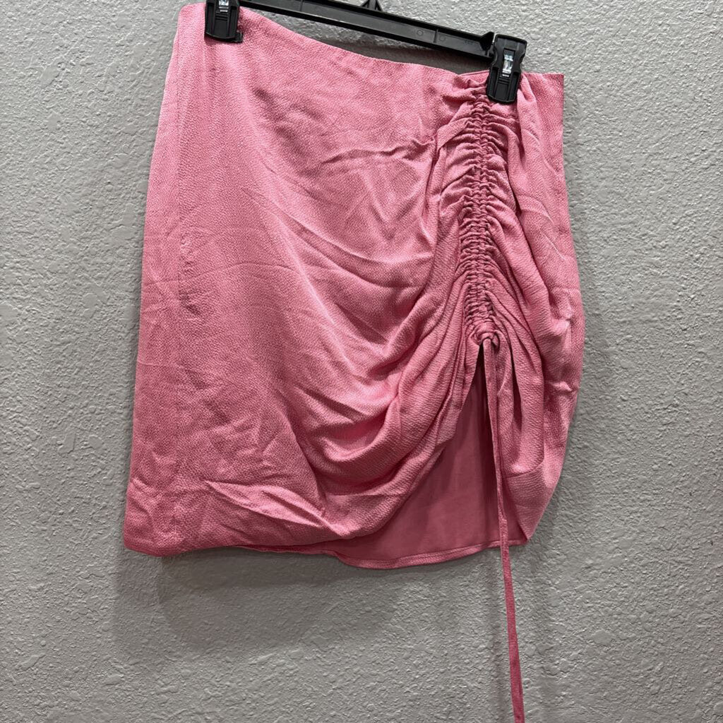 LOVERS AND FRIENDS,NWT 2PC SILK LIK TOP/ SKIRT ,PINK