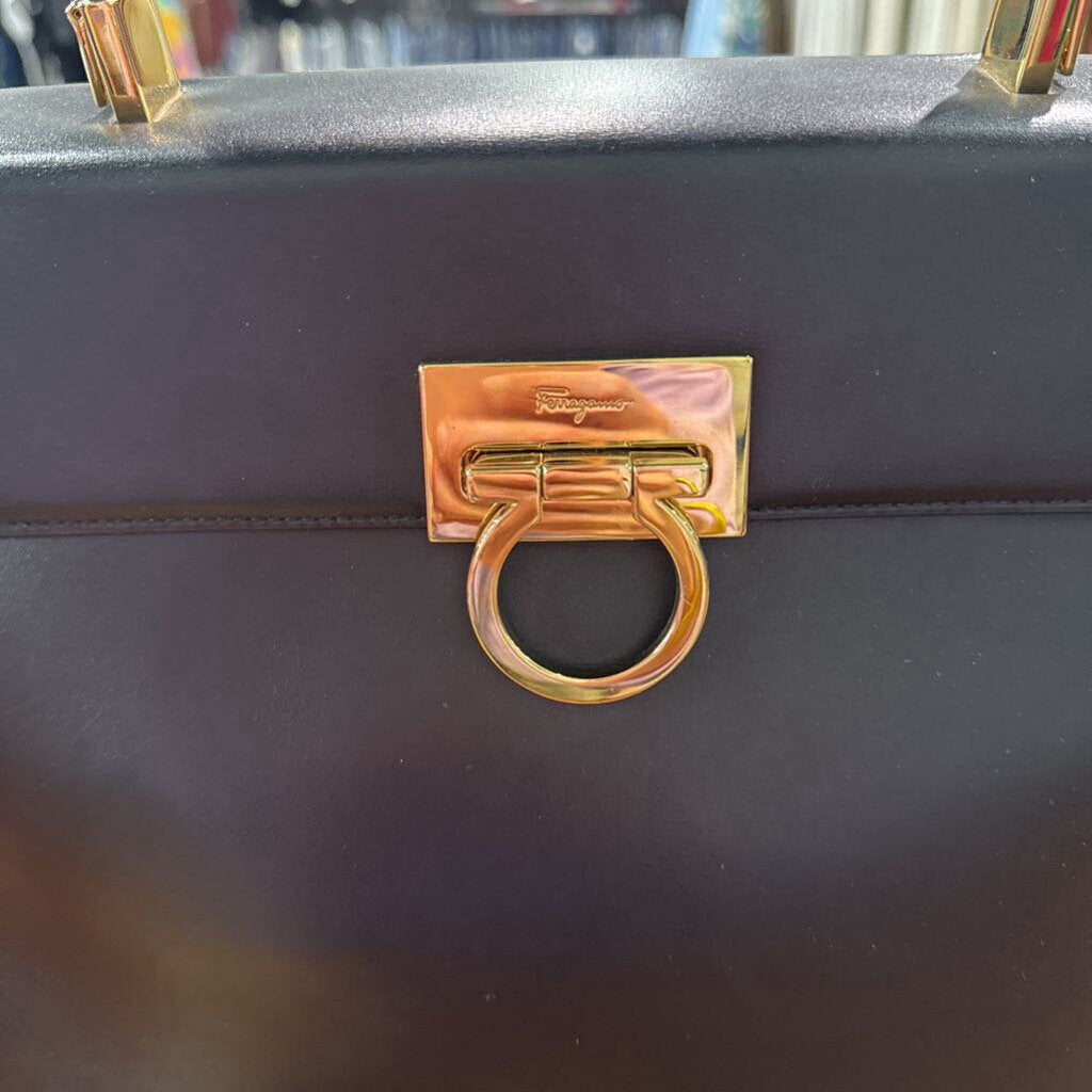 SALVATORE FERRAGAMO,AUTHENTIC SF HANDBAG,BLK GOLD