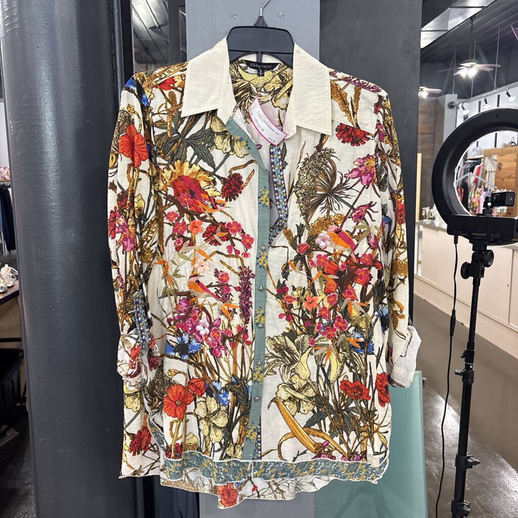 JOHN MARK,FLORAL EMBROIDERED TOP,FLORAL,S