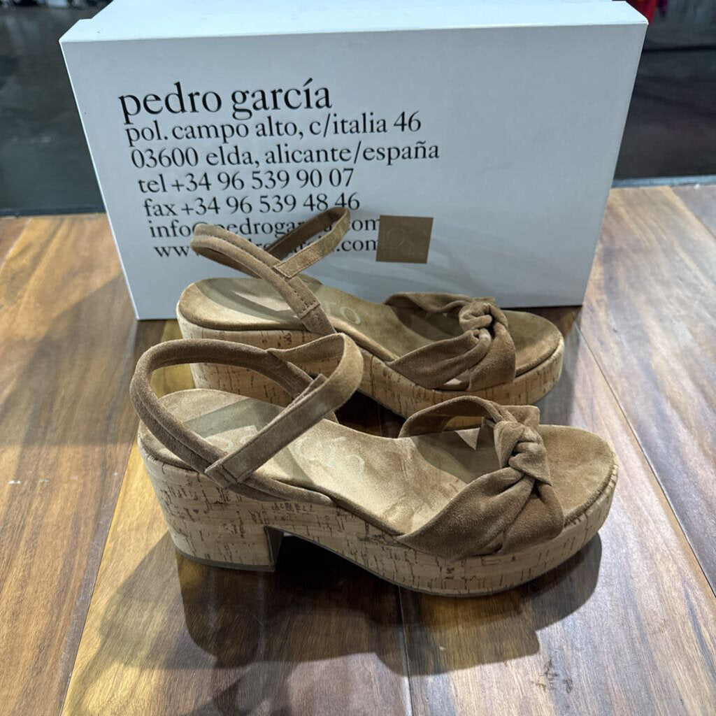 GARCIA,CORKHEEL RETAIL $575,TAN BRN ,39