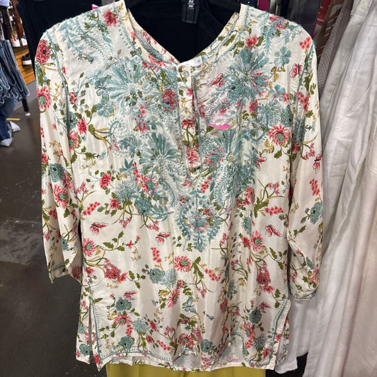 LOVE KYLA,FLORAL SILK LIKE TOP,CREAM/FLORAL,M