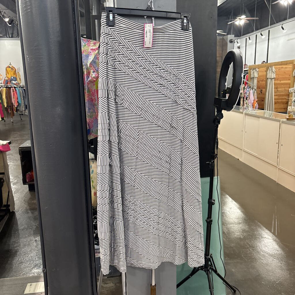 SOFT SURROUNDINGS,STRIPED KNIT FLOWY SKIRT,STRIPE