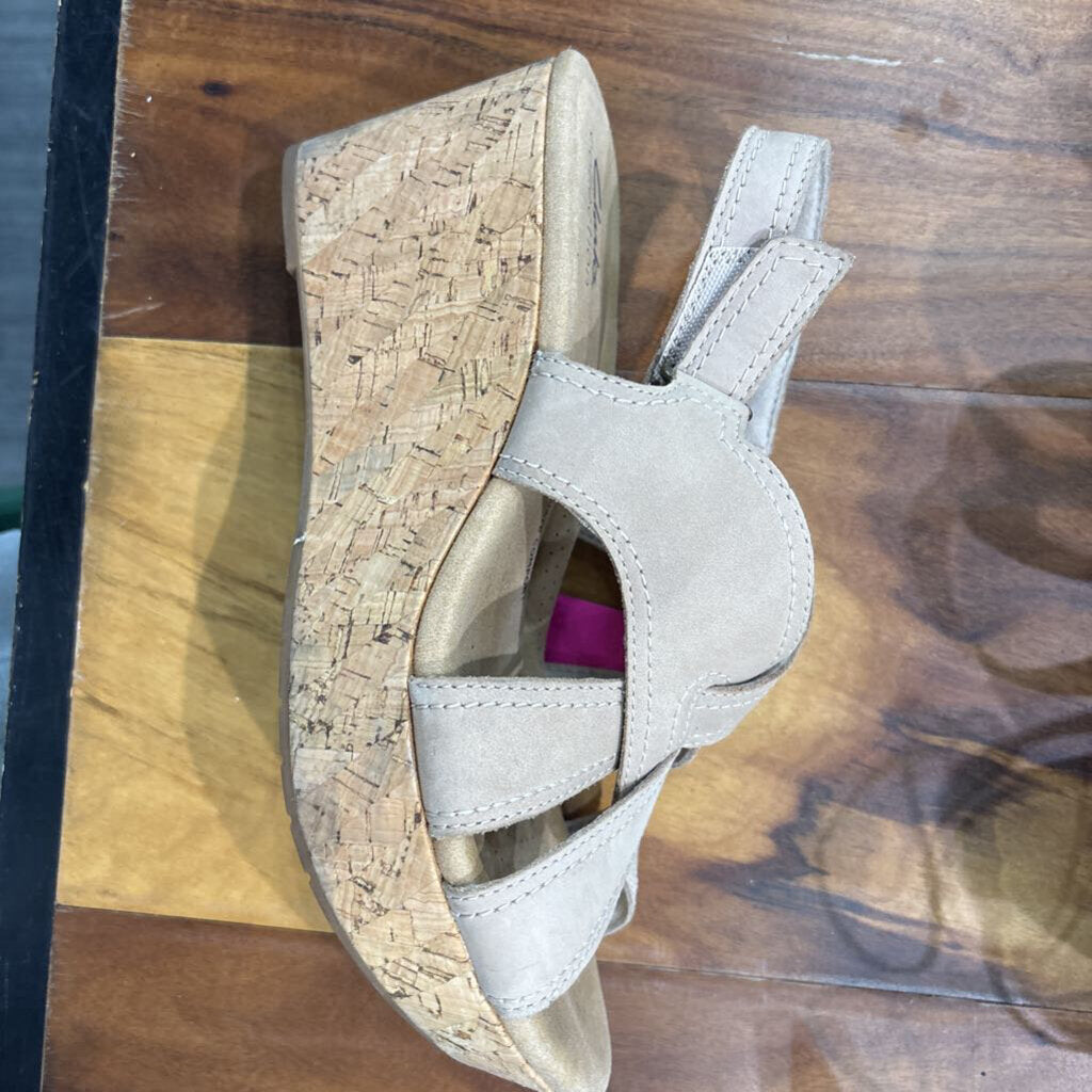 CLARK'S,SEUDE WEDGE CORK SANDAL ,TAN ,8 1/2
