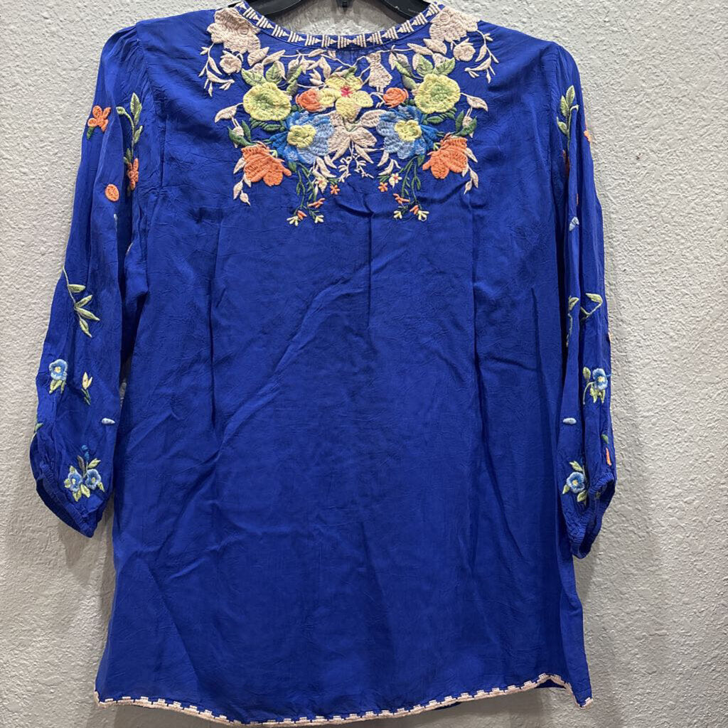 JOHNNY WAS,JWAS FLORAL TOP ,BLUE MULTI ,L