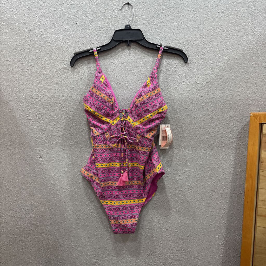 NWT ONEPIECE SWIMSUIT , S