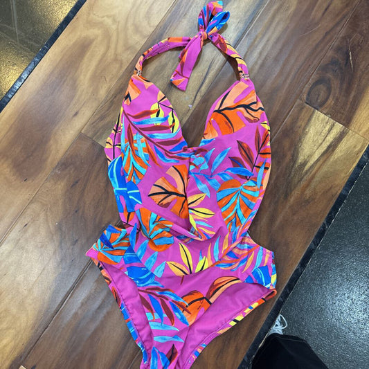 NWT ONEPIECE SWIMSUIT , S