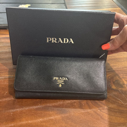 PRADA,AUTHENTIC WALLET ,BLK GOLD