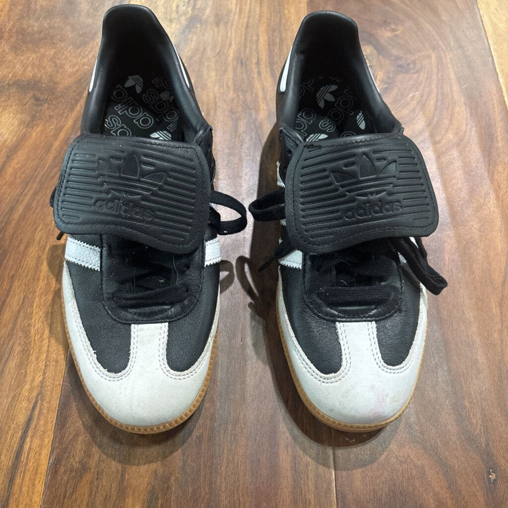 ADIDAS,NEW TRENDY SNEAKER,BLK WHT GRY ,8 1/2 W