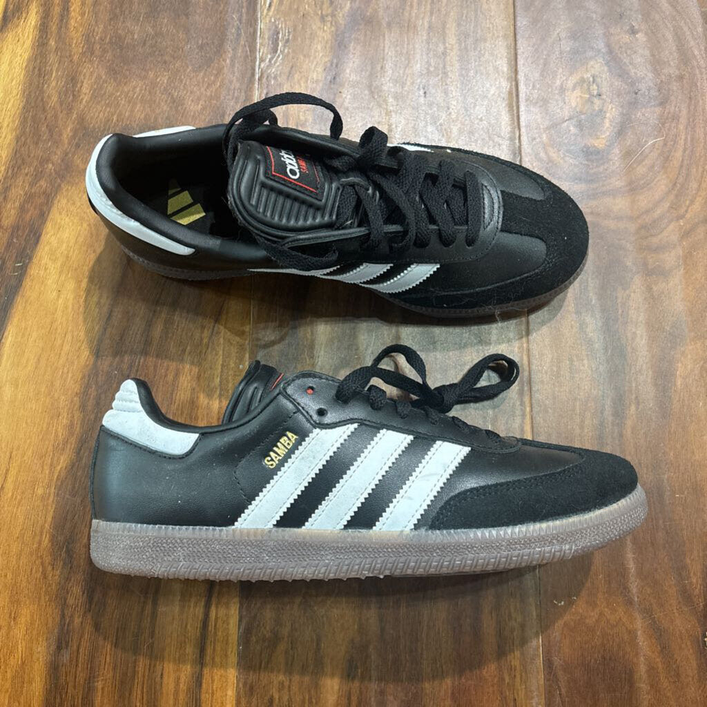 ADIDAS,NEW TRENDY SNEAKER,BLK WHT ,7 1/2