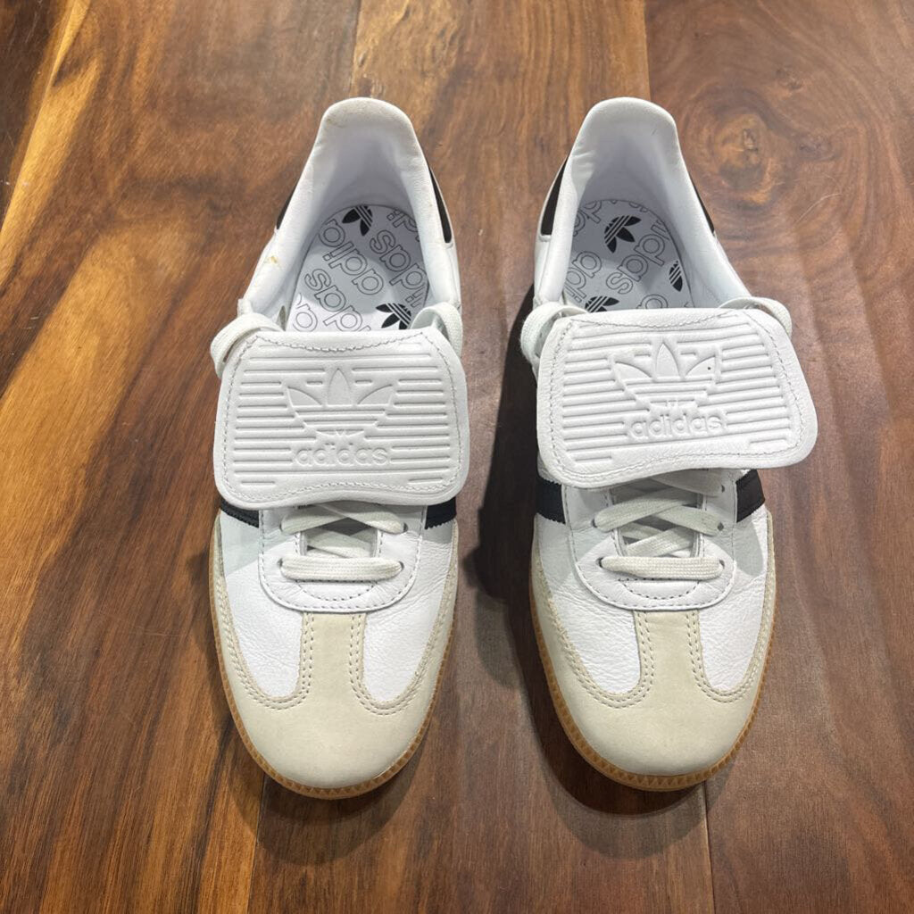 ADIDAS,NEW TRENDY SNEAKER,BLK WHT ,8 1/2 W