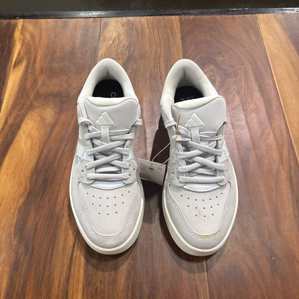 ADIDAS,NEW TRENDY SNEAKER,GRY WHT WHT ,8.5W