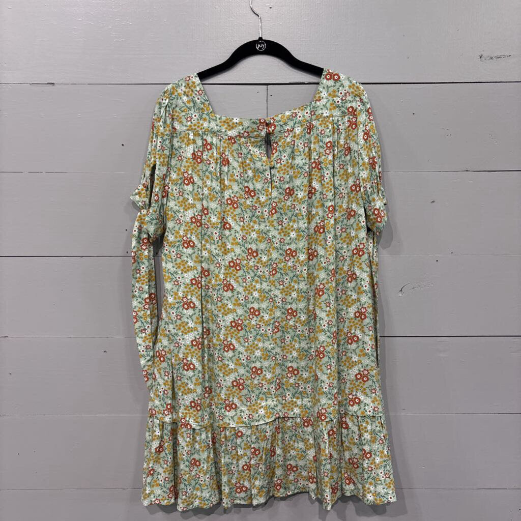 LISTICLE,TIED SLEEVE FLORAL DRESS,GREEN AND BROWN,MEDIUM