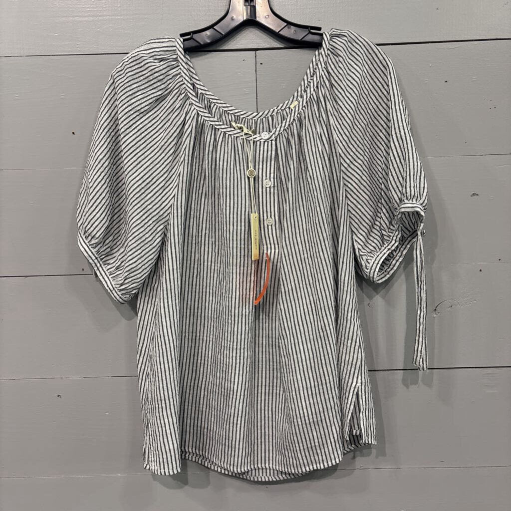 MAX STUDIO SPECIALTY PRODUCTS,NWT STRIPE TOP ,GRY WHT ,S