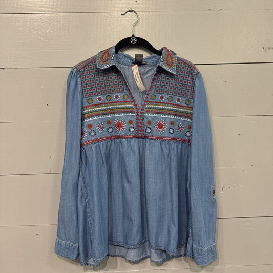CHELSEA & THEODORE,EMBROIDERED V NECK ,DENIM ,M