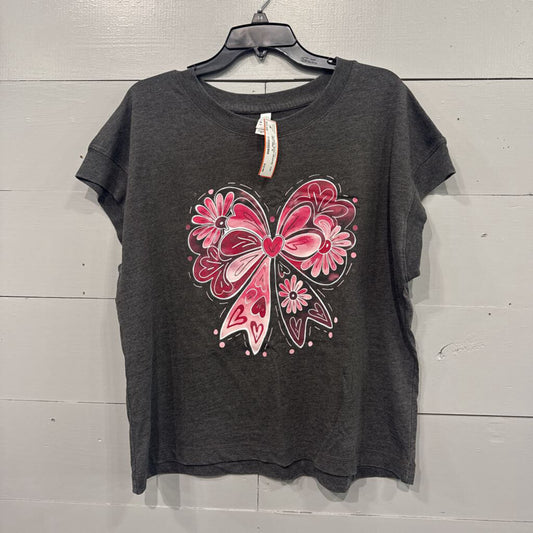 LIVE & LET LIVE,FLORAL BOW GRAPHIC TOP,GRY PINK ,M
