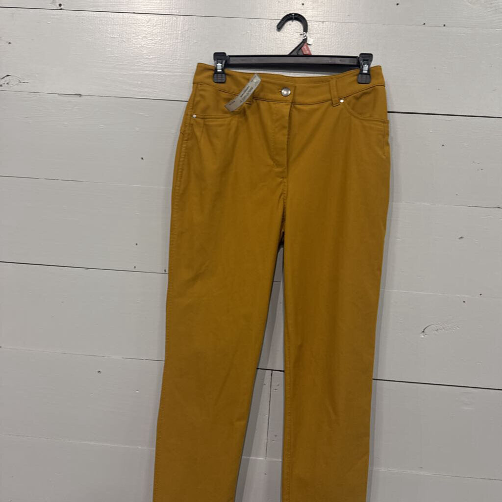 LULUEMON,BASIC STRAIGHT W/ POCKETS ,GOLD ,8