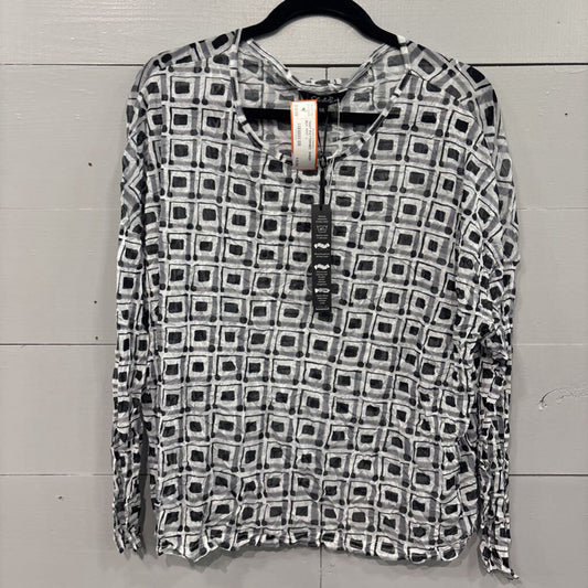 *NWT PATTERNED SHEER,BLK WHT ,L