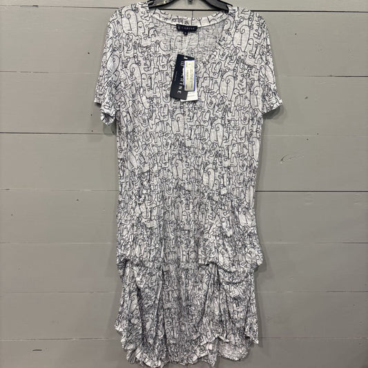 *NWT CRINKLED PATTERNED DRESS,WHT/BLK,XL