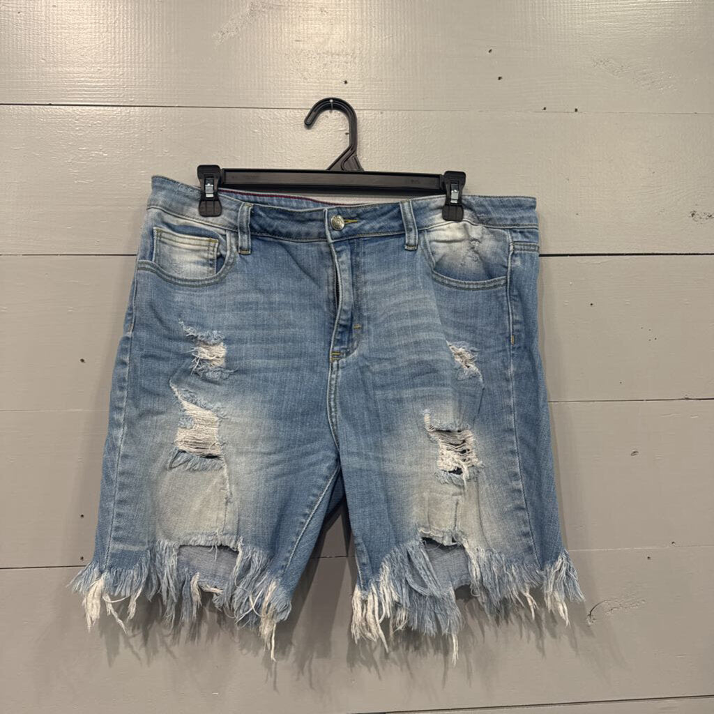 CELLO,*DENIM LIGHT RIPPED JEAN SHORTS,DENIM,L