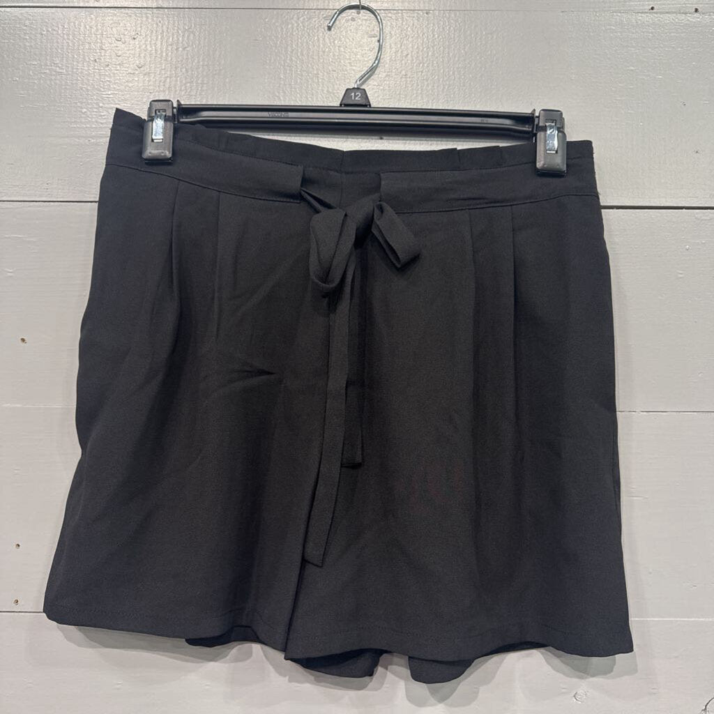 DRESSY SHORTS,BLK ,L