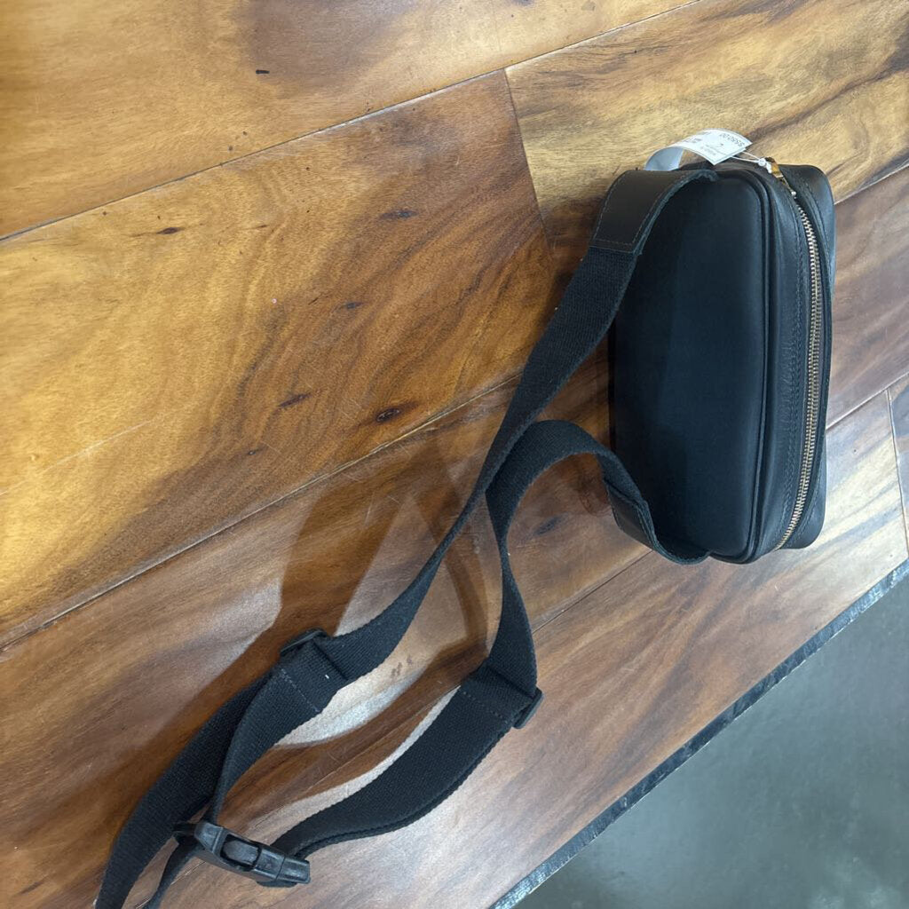 GUCCI,AUTHENTIC UPCYCLED GUCCI BELT BAG ,MONO BLK