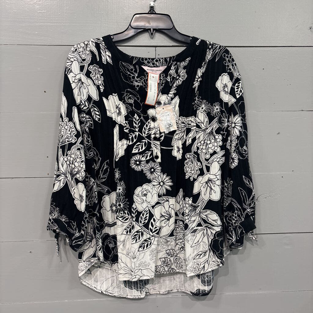 ALLISON DALEY,FLORAL TOP ,BLK WHT,PM